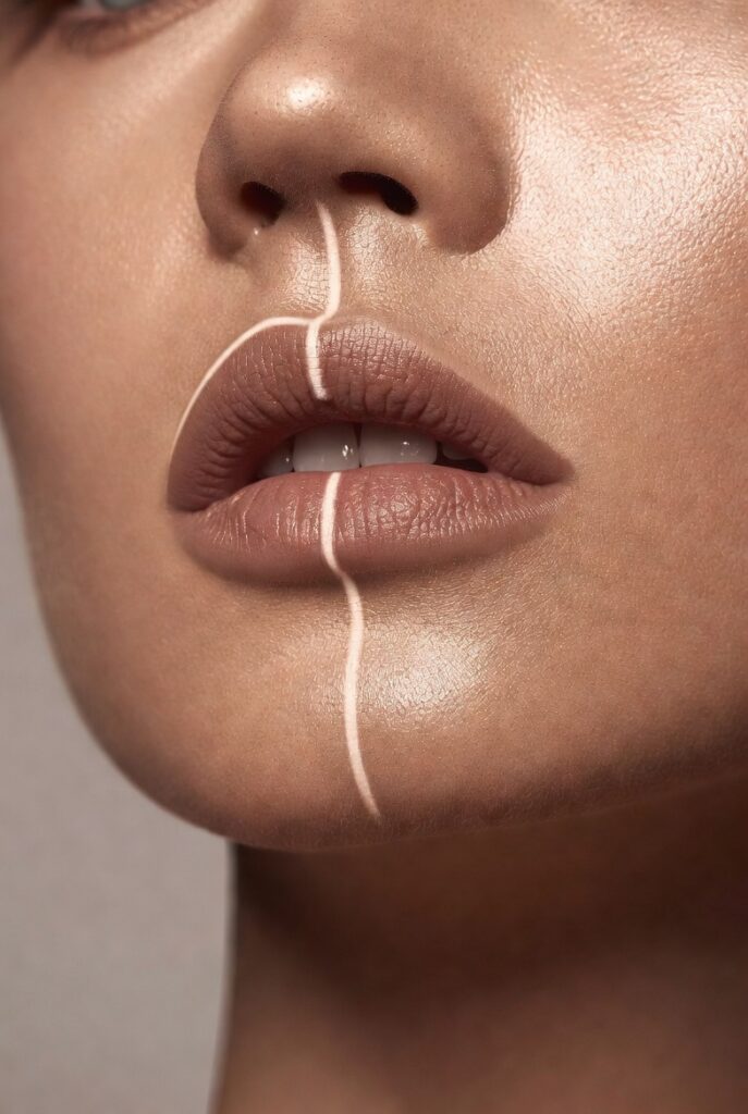 9. Highlighter as a Thin Vertical Line Down the Center of the Chin