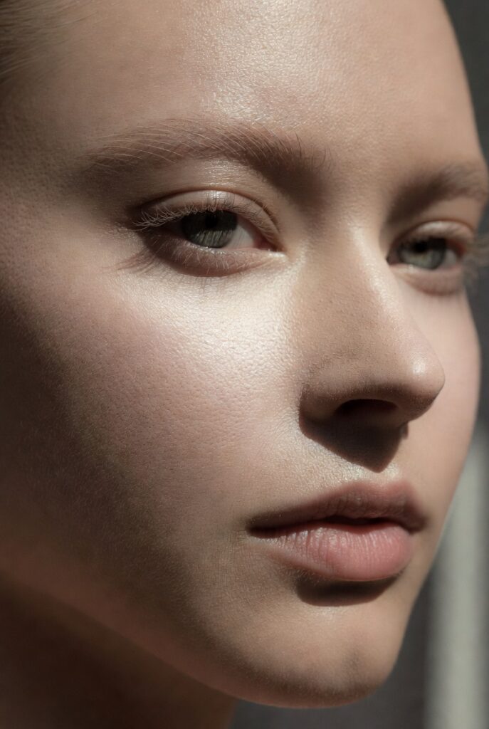10. Cheekbone Strobing With No Foundation