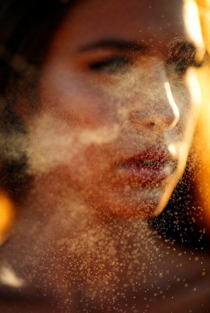 12. Setting Spray with Glycerin or Pearl