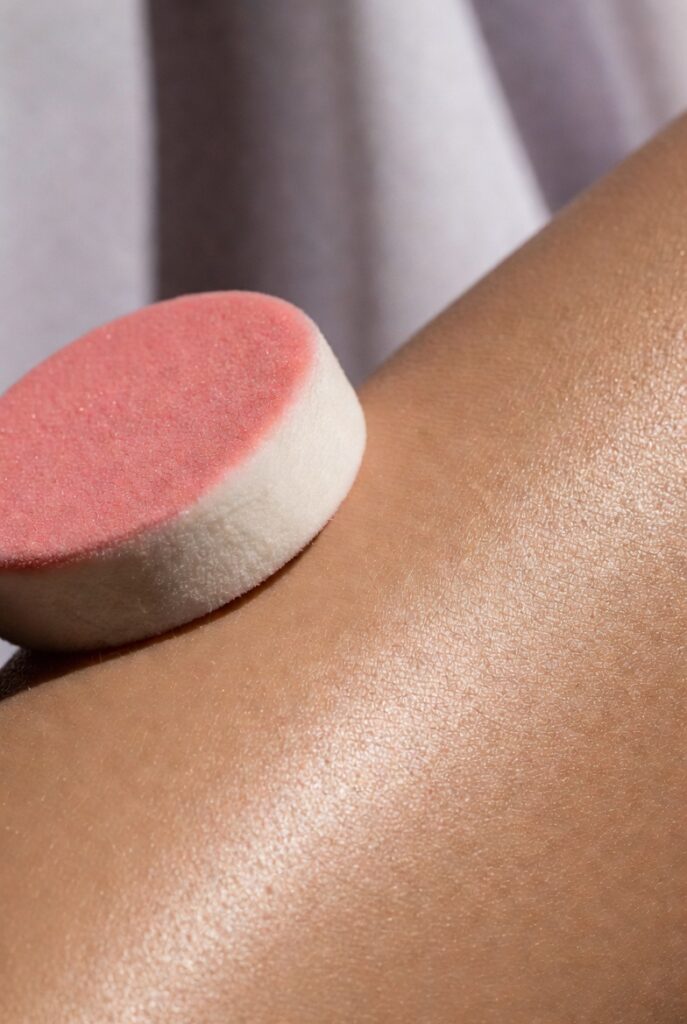 25. Soft Bouncy Sponge for Final Press